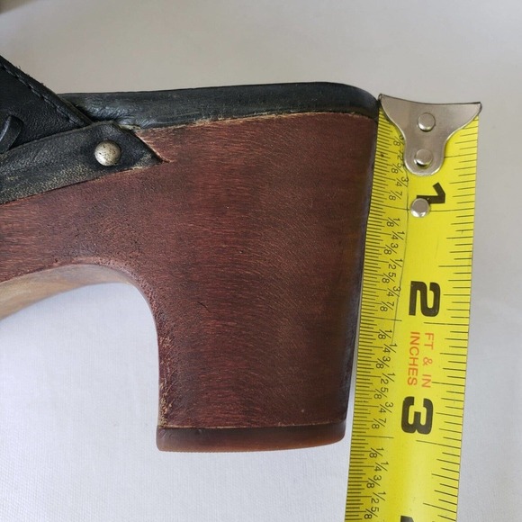 UGG Abbie Womens Black Leather Studded Wooded Clogs Size US 10 Sherpa Lined Mule - Picture 13 of 13